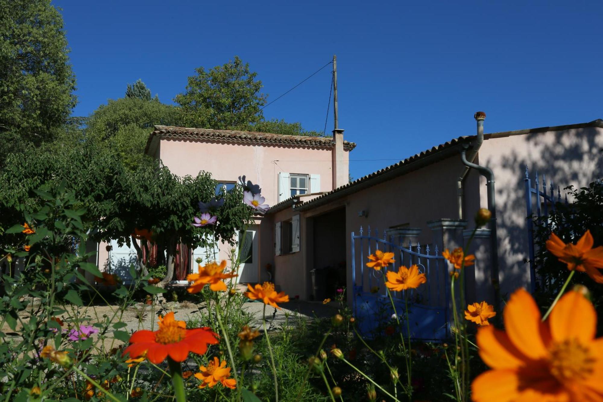 Bed and Breakfast Au Nid De Mes Anges Entrecasteaux Екстер'єр фото